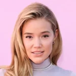 who is Olivia Ponton Sports Illustrated swimsuit model TikTok star influencer red carpet photo New York Fashion Week